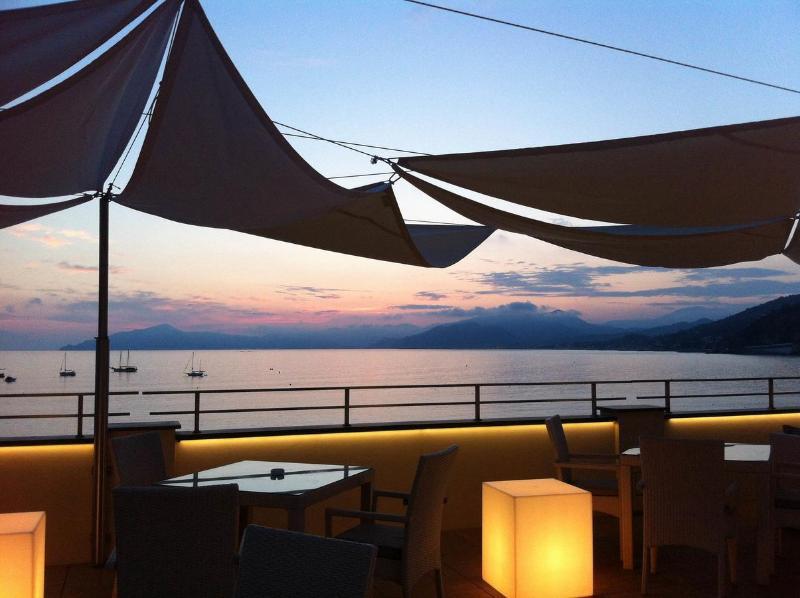 Suite Hotel Nettuno Sestri Levante Zewnętrze zdjęcie